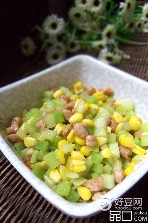 莴笋玉米炒肉丁