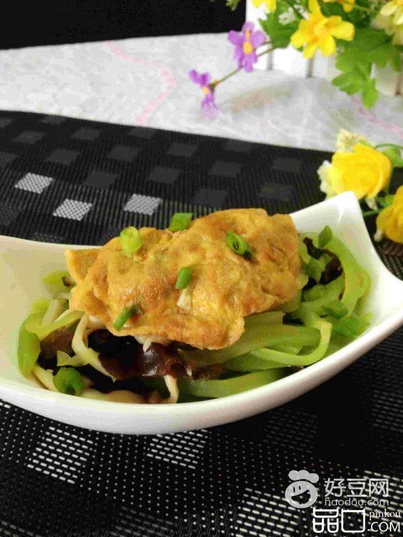 三丝炒蛋饺