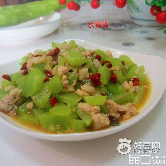干煸肉末莴笋丁