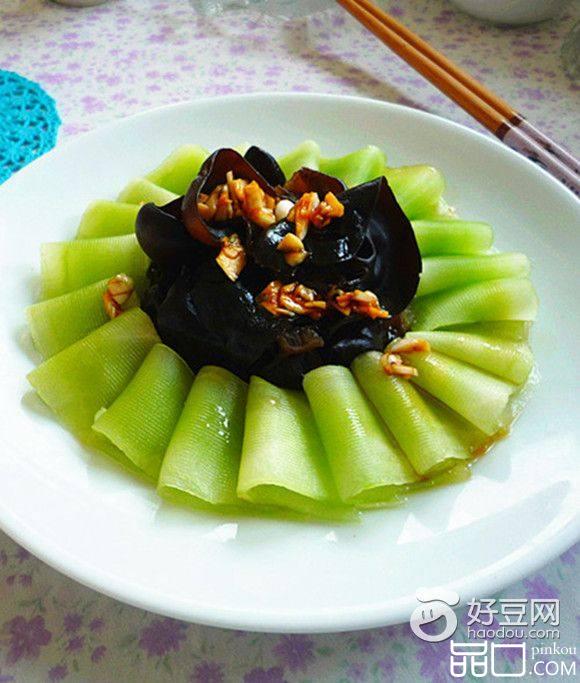 莴笋拌木耳