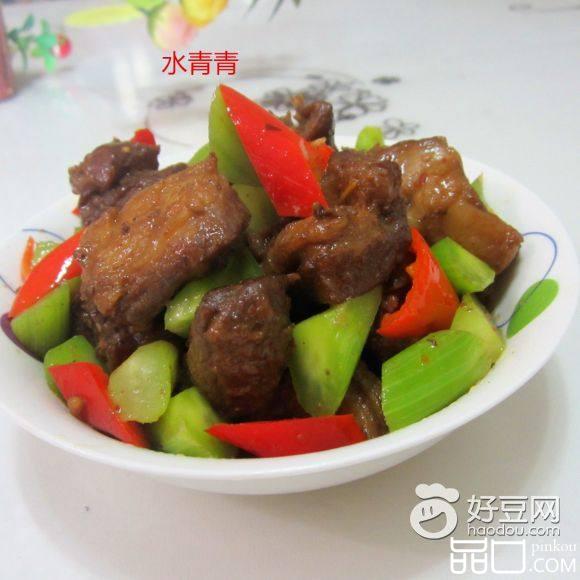 莴笋焖红烧肉