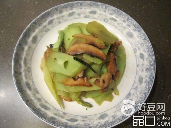 莴笋炒蘑菇