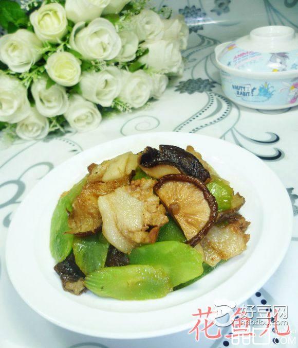 香菇莴笋炒肉片