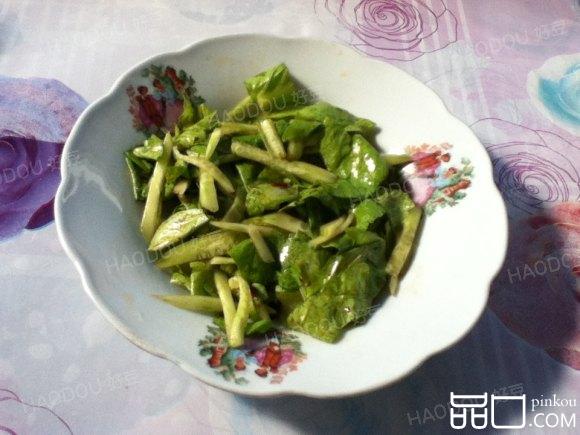 黄瓜丝拌生菜