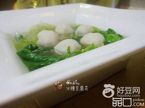 鱼丸煮生菜