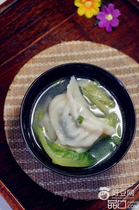 生菜汤饺子