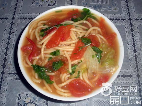 西红柿生菜汤面