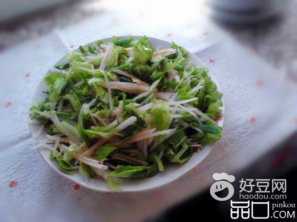 生菜拌水萝卜