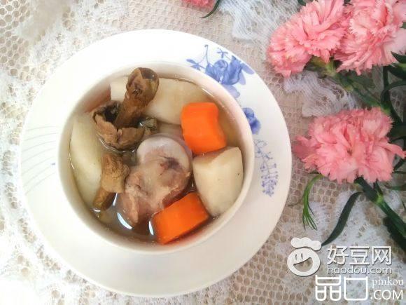 胡萝卜山药炖大骨