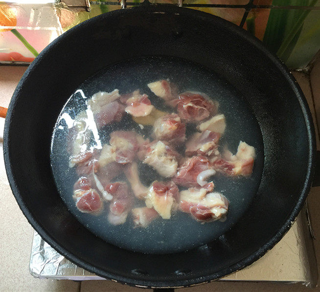 竹笋烧鸭腿肉#盛夏餐步骤6
