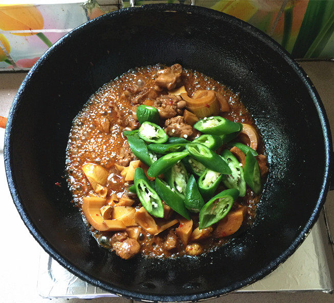 竹笋烧鸭腿肉#盛夏餐步骤15