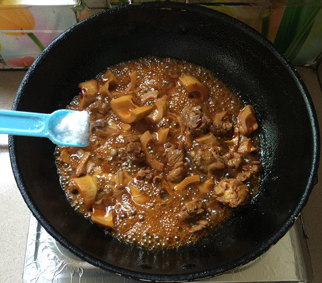 竹笋烧鸭腿肉#盛夏餐步骤14