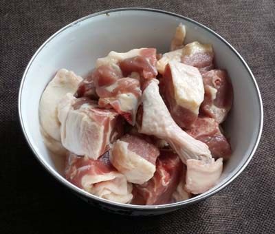 香菇焖鸭腿步骤3