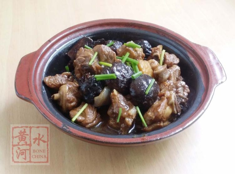 香菇焖鸭腿步骤6
