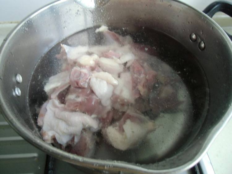啤酒鸭煲步骤3