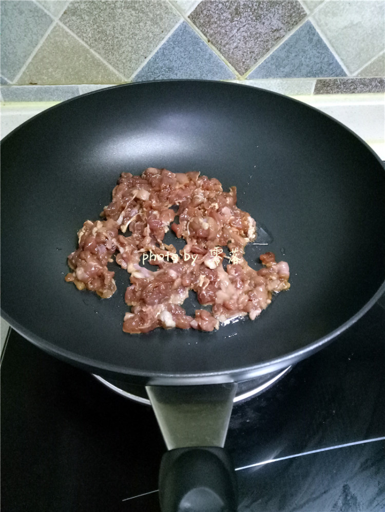 生椒鸭肉披萨步骤5