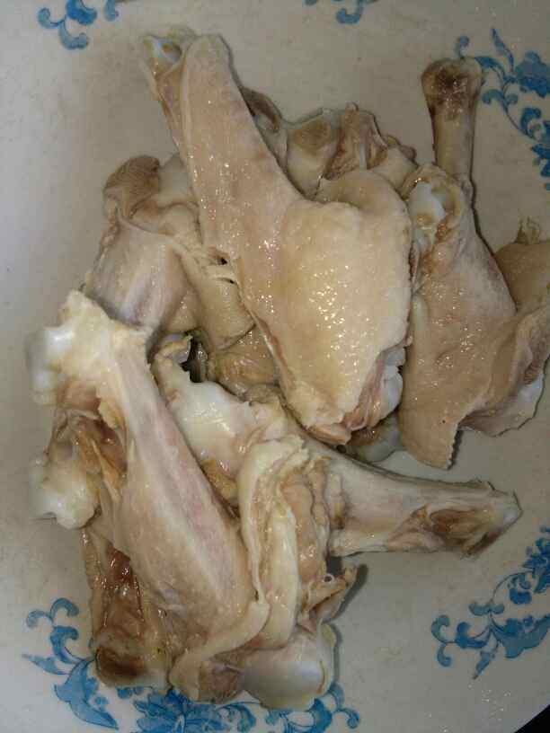 炖鸭腿步骤4
