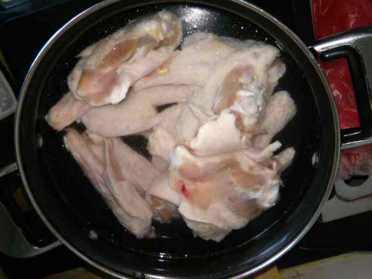 炖鸭腿步骤2