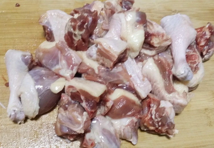 啤酒烧鸭肉步骤2