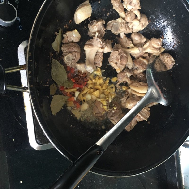 红烧鸭腿步骤4