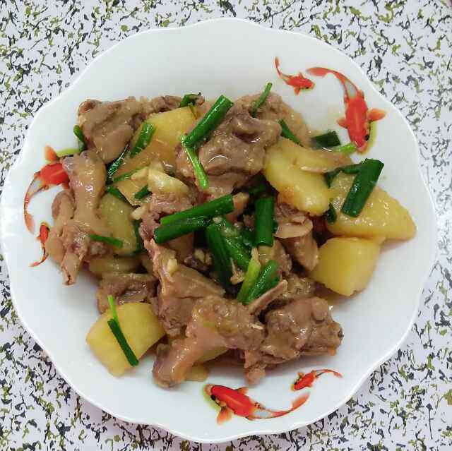 鸭腿炖土豆步骤10