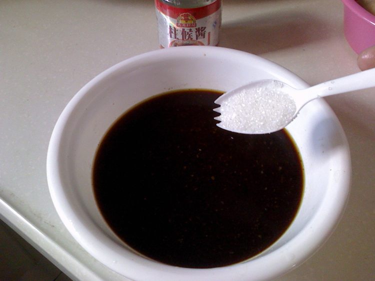 豉油鸭腿步骤2