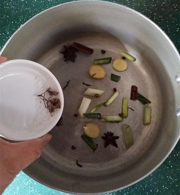 南京盐水鸭步骤6