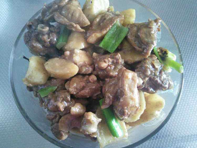 鸭腿炖山药步骤12