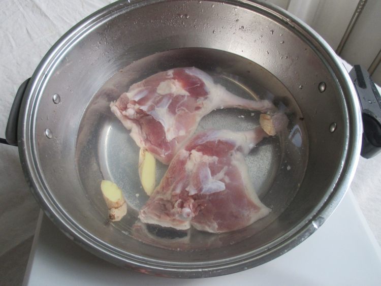 茶卤鸭腿步骤2