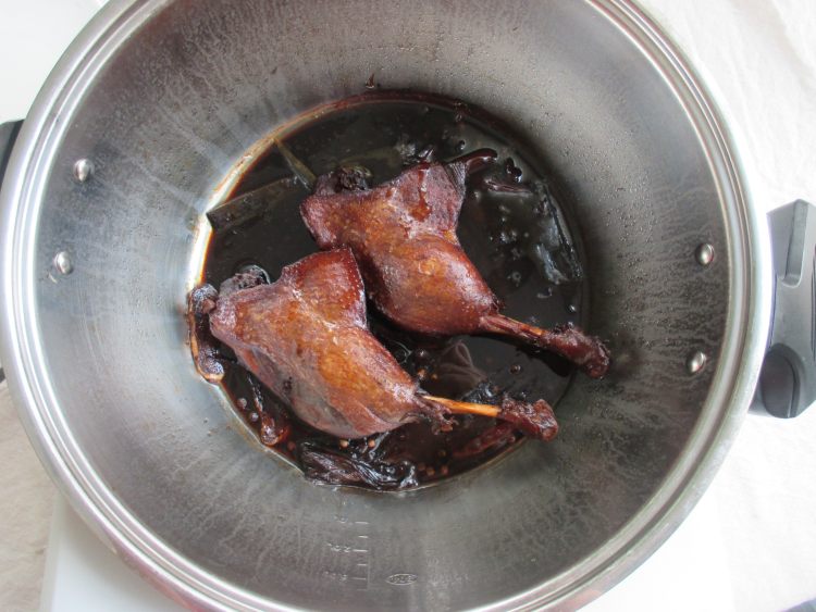 茶卤鸭腿步骤8