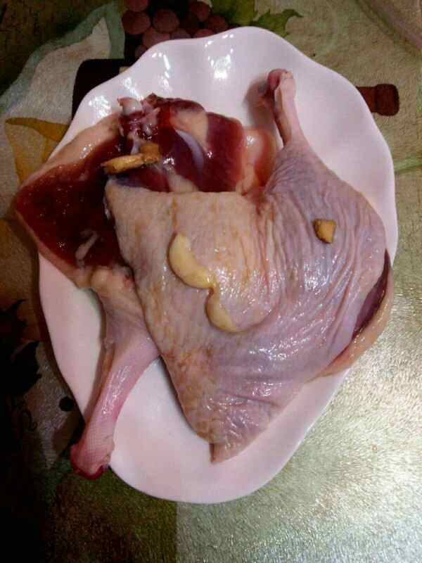转叉烤鸭腿步骤1