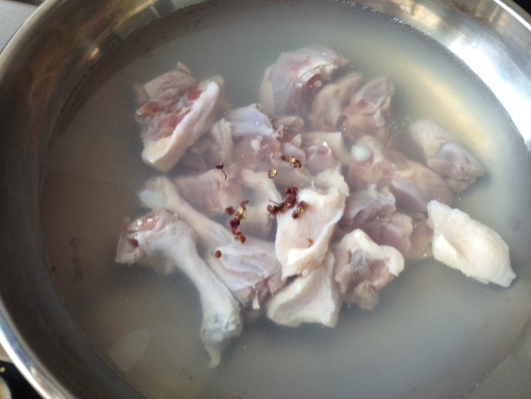 虫草花萝卜炖鸭汤步骤5
