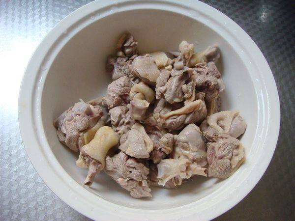笋干啤酒鸭步骤5
