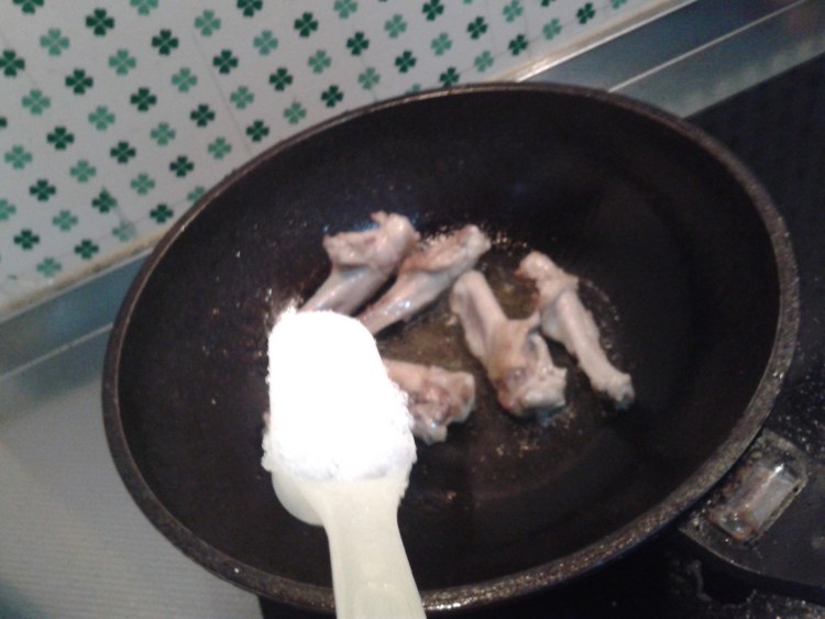 农家干豆腐烧鸭腿步骤6