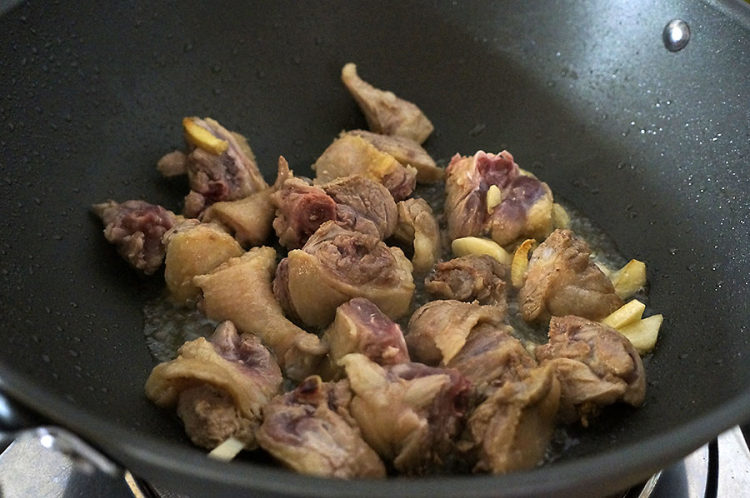 啤酒风味鸭腿步骤4