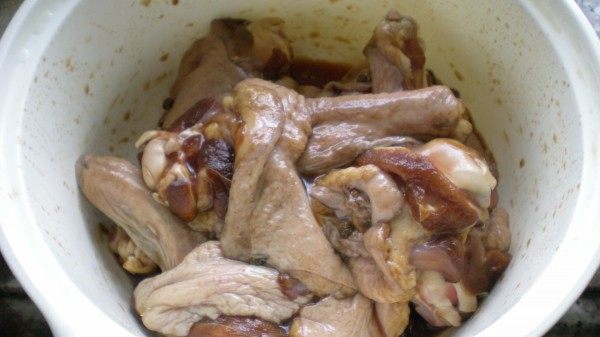 香菇炖鸭腿步骤4