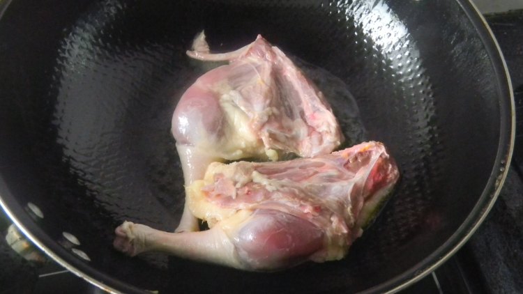 五味鸭之解密舌尖步骤1