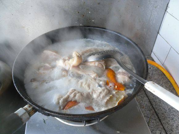 香辣鸭腿步骤3
