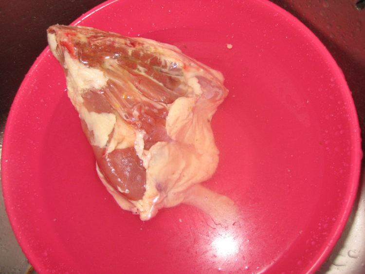 鸭腿炖藕步骤3