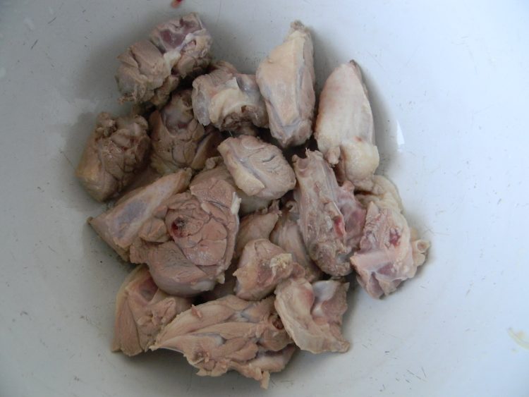 鸭腿烧土豆步骤4