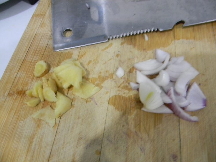 鸭腿烧土豆步骤7