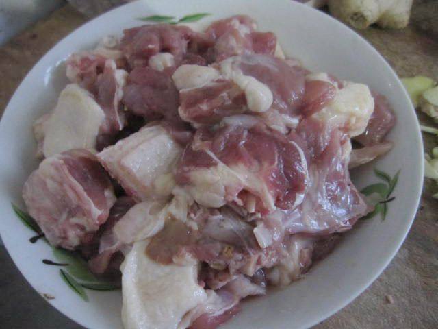 香菜鸭腿步骤1