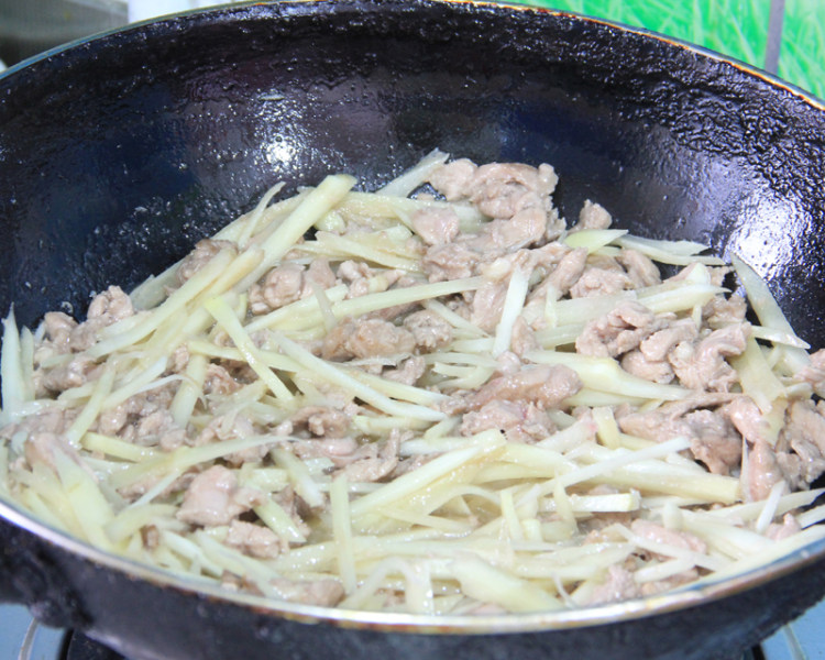 仔姜炒鸭肉步骤10