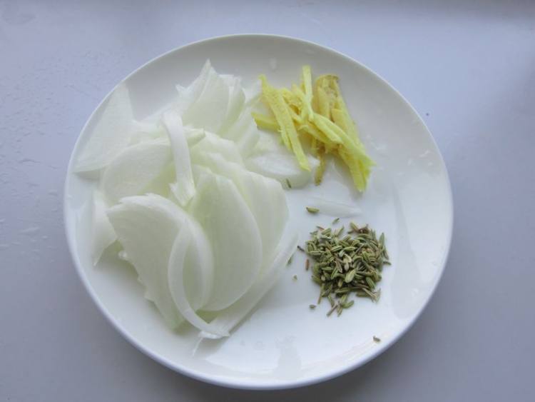 香煎鸭腿步骤2