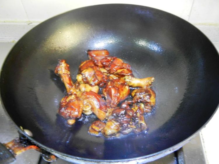 土豆烧鸭块步骤6