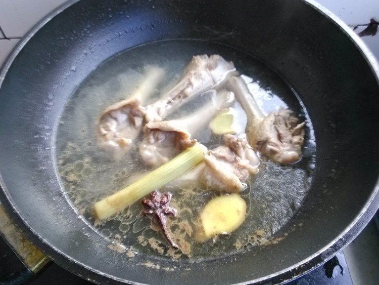 红烧香菇鸭腿步骤4