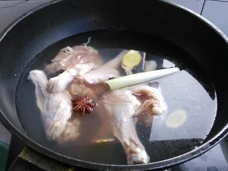 红烧香菇鸭腿步骤3