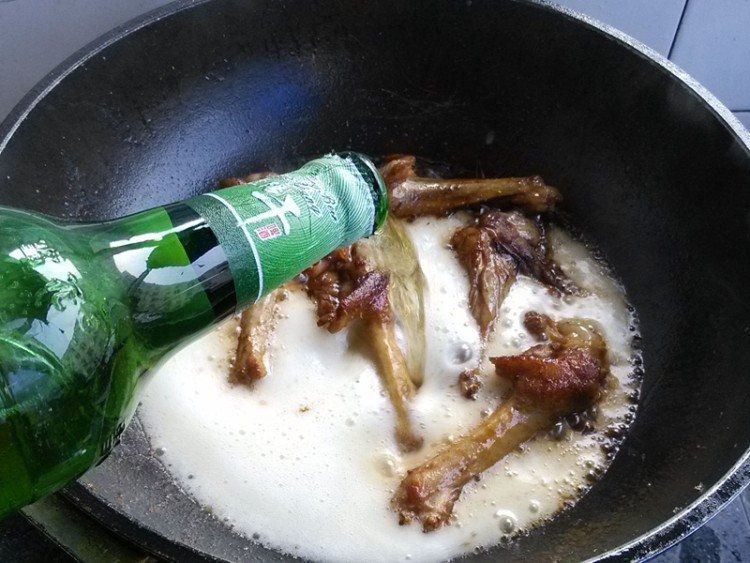 红烧香菇鸭腿步骤8