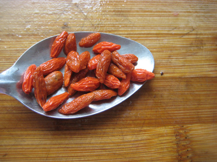 煲鸭腿步骤5