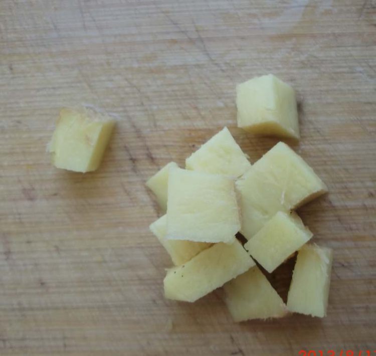 鸭腿烧黄豆步骤5